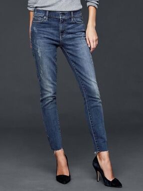 GAP AUTHENTIC 1969 Destructed True Skinny Jeans